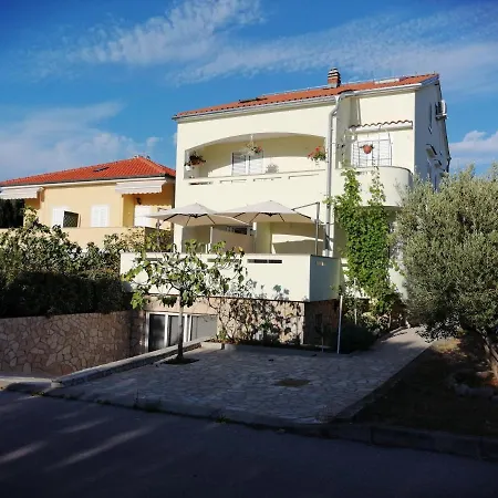 Apartmani Grabovcic Punat Exterior photo